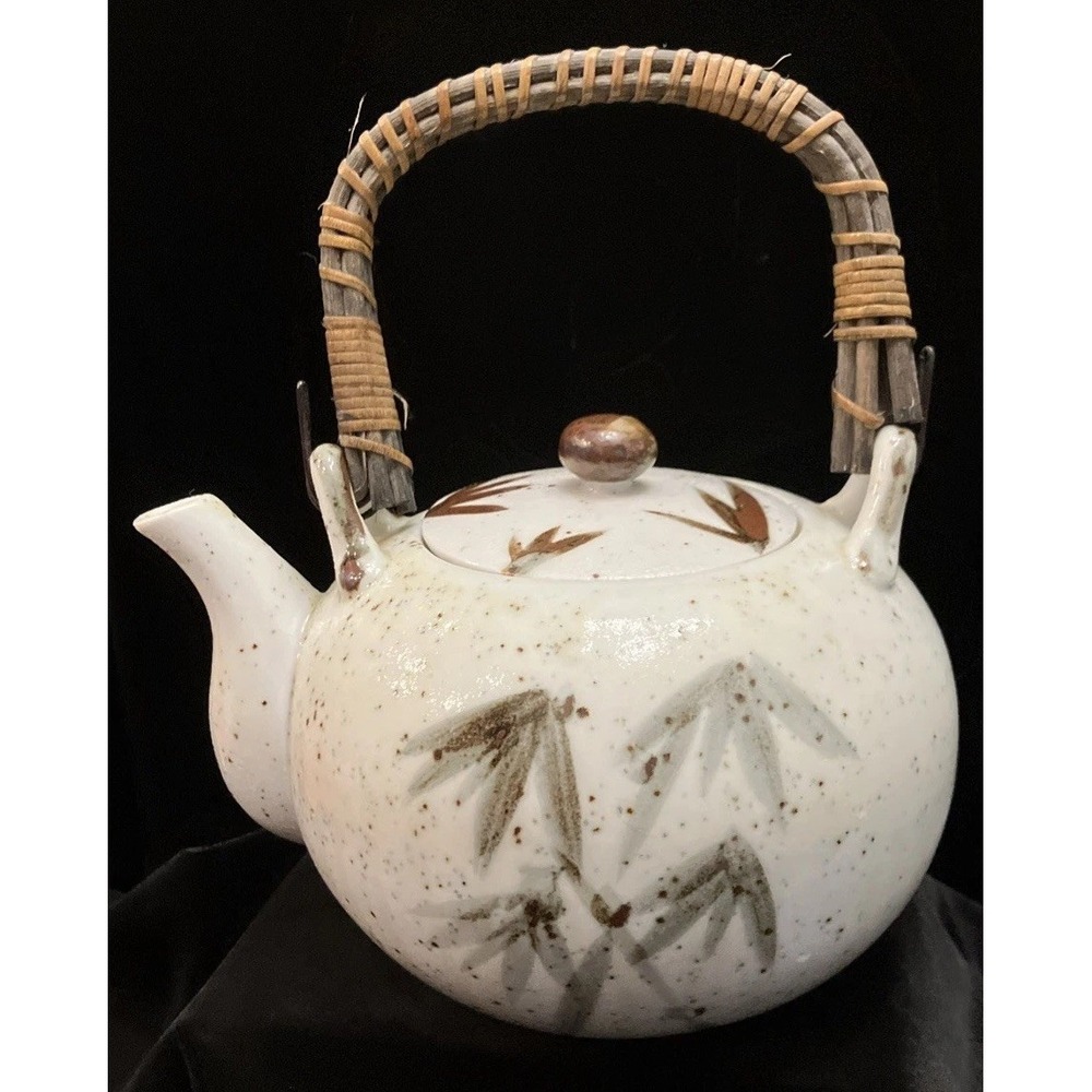 VTG Japanese Handcrafted Textured Ceramic Dobin Teapot Wooden Bamboo Handle